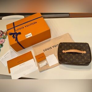 Louis Vuitton Monogram Canvas Nice Jewelry Case Perfect Condition Full Set